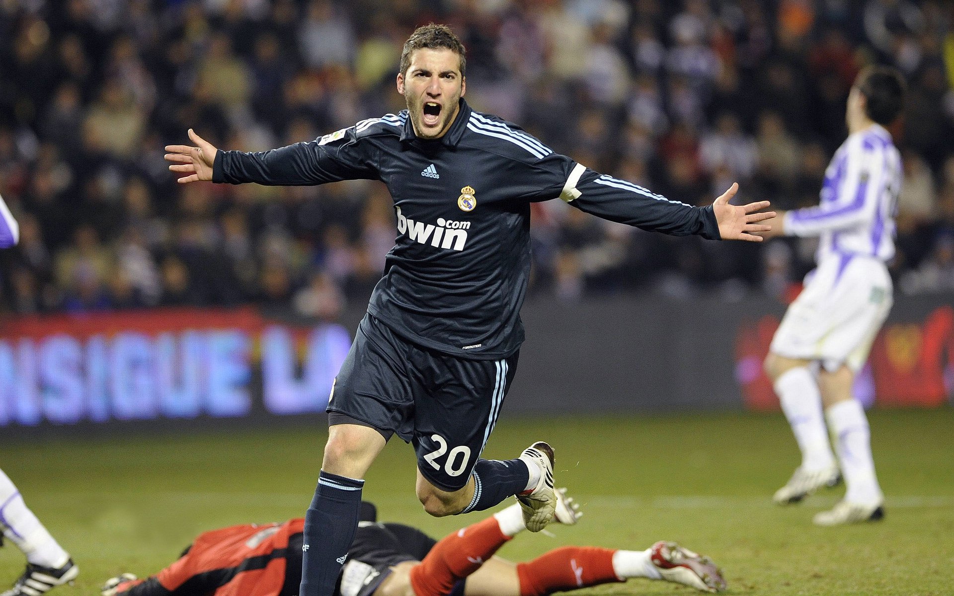 开云入口-双星闪耀斯台普斯，终场未至胜负谁手？双星闪耀斯台普斯，终场未至胜负谁手？